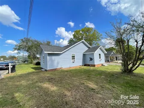 161 Cannon Nw Ave NW, Concord, NC 28025