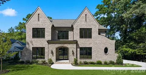 1118 Kingscross Dr, Charlotte, NC 28211