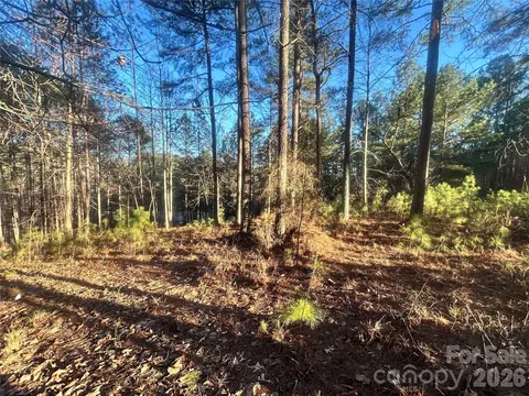 5501 Bridgewater Dr, Granite Falls, NC 28630