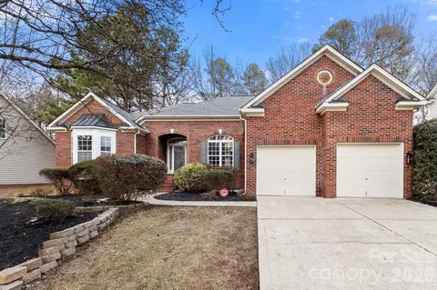 4297 Canewood Ln, Indian Trail, NC 28079