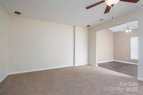 Living - 7937 Mariners Pointe Cir, Denver, NC 28037 photo 6 of 7
