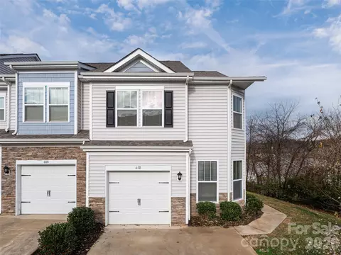 610 Santa Clara Dr, Asheville, NC 28806
