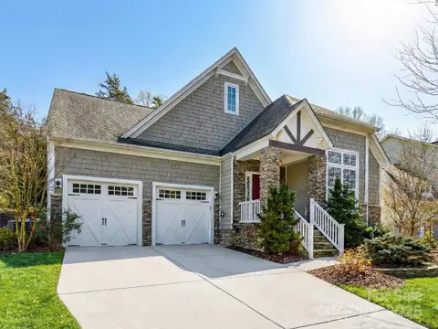 19914 Wooden Tee Dr, Davidson, NC 28036