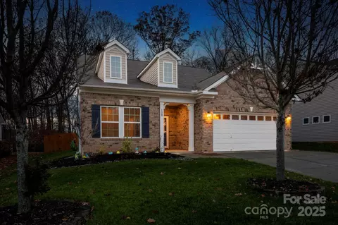 128 Paradise Hills Cir, Mooresville, NC 28115