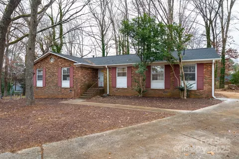3100 Glenelm Ct, Charlotte, NC 28212
