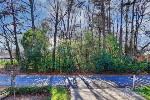 1023 James St, Charlotte, NC 28216