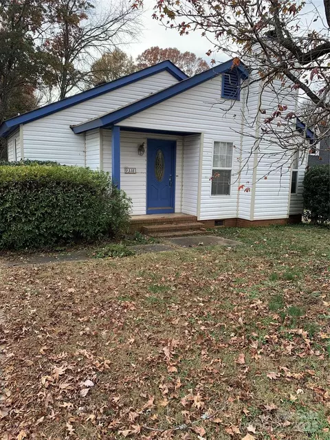 9318 Winter Elm Ln, Charlotte, NC 28227