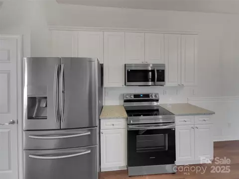 Kitchen - 405 Saint George Rd, Fort Mill, SC 29708 photo 1 of 2