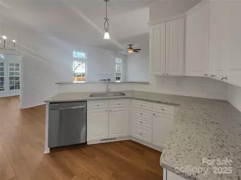 Kitchen - 405 Saint George Rd, Fort Mill, SC 29708 photo 2 of 2