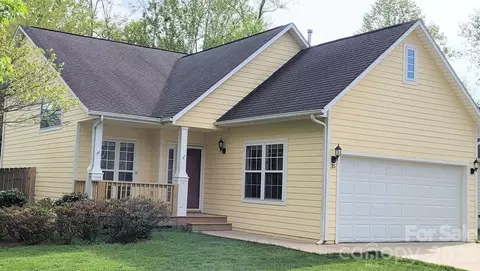 35 Cotton Creek Cir, Black Mountain, NC 28711
