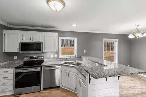 6706 Lineberger Rd, Denver, NC 28037