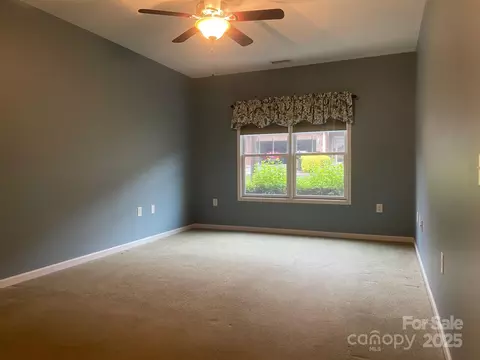 Bedroom - 481 26th Ne Ave NE, Hickory, NC 28601 photo 1 of 5