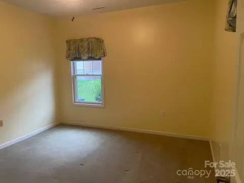 Bedroom - 481 26th Ne Ave NE, Hickory, NC 28601 photo 5 of 5