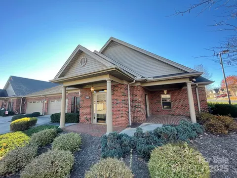 481 26th Ne Ave NE, Hickory, NC 28601