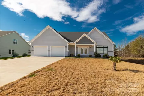 11228 Island View Ln, Lancaster, SC 29720