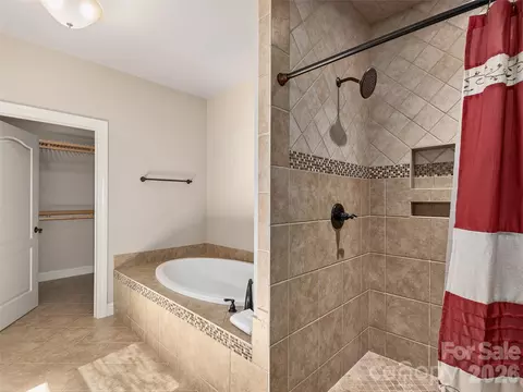 Bath - 355 Johnson Dr, Canton, NC 28716 photo 3 of 4