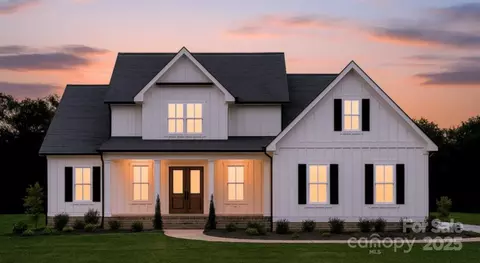 5003 Carolina North 1 Dr #1, Gastonia, NC 28058