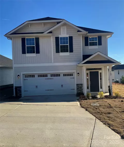 709 Inwood Hill 97 Dr #97, Gastonia, NC 28056