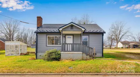 111 North Ave, Troutman, NC 28166