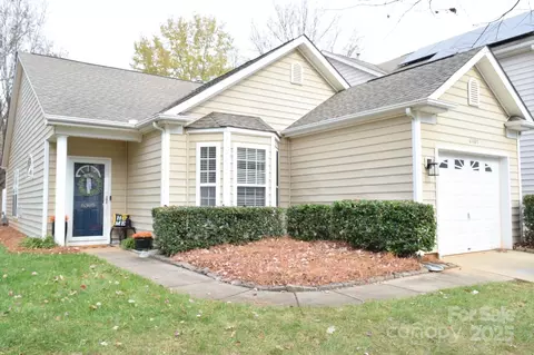 6305 Morningview Ct, Charlotte, NC 28269