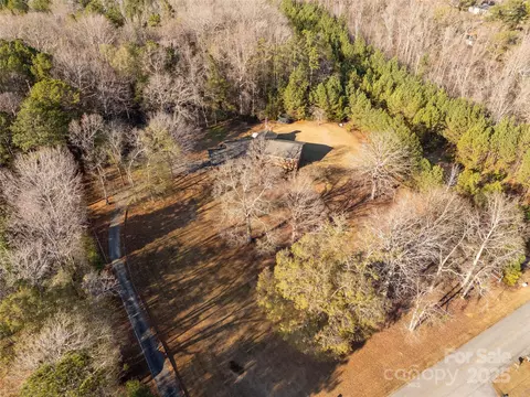 View/Area - 2570 Pineview Dr, Lancaster, SC 29720 photo 3 of 8