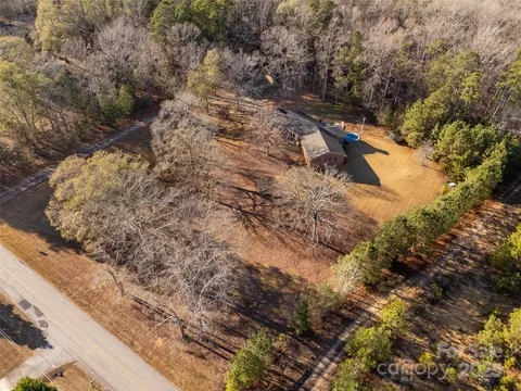 View/Area - 2570 Pineview Dr, Lancaster, SC 29720 photo 1 of 8