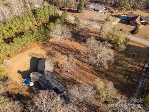 View/Area - 2570 Pineview Dr, Lancaster, SC 29720 photo 4 of 8