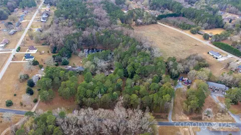 152 Moores Lake 2 Rd #2, Wadesboro, NC 28170