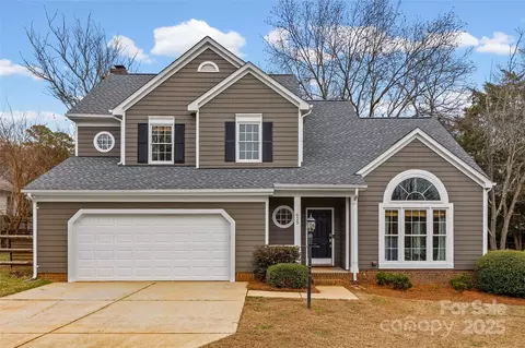 625 Tysons Forest Dr, Rock Hill, SC 29732