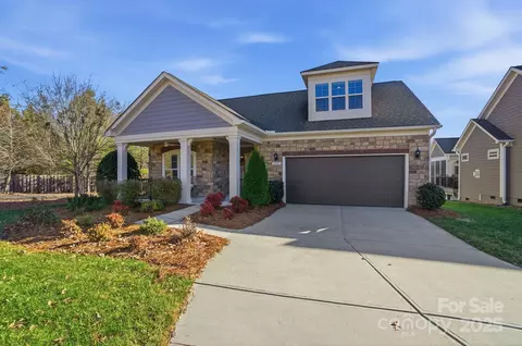 1720 Traditions Ct, Waxhaw, NC 28173