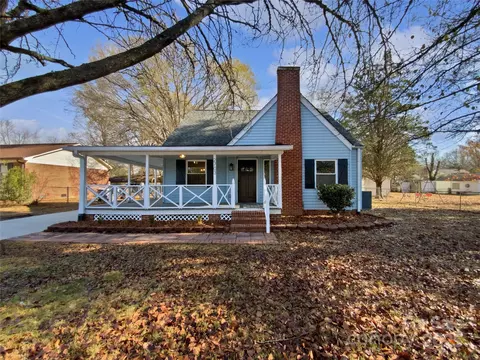 2703 Pennsylvania Ave, Kannapolis, NC 28083