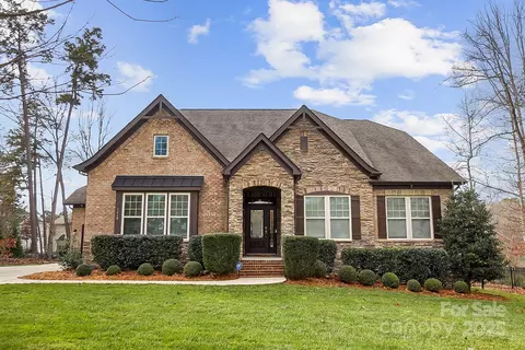 1419 Vickery Dr, Matthews, NC 28104