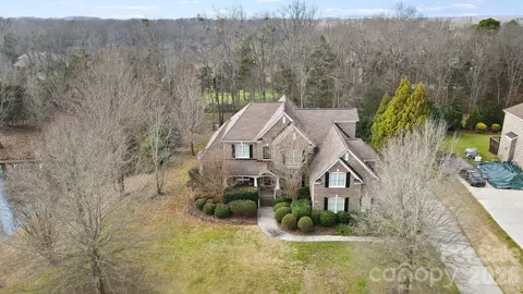 2016 Autumn Blossom Ln, Waxhaw, NC 28173
