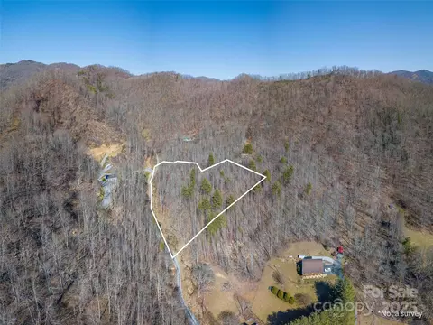 99999 Gibson Branch Rd, Clyde, NC 28721