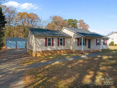 250 Douglas St, Salisbury, NC 28144