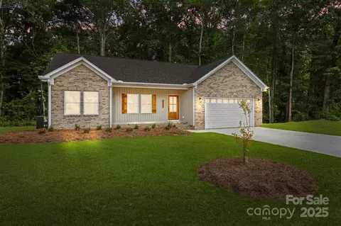 1056 Elljoy Ln, Salisbury, NC 28146