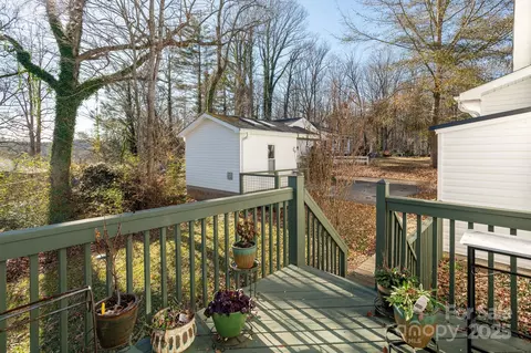 Exterior - 477 Probart St, Brevard, NC 28712 photo 5 of 10