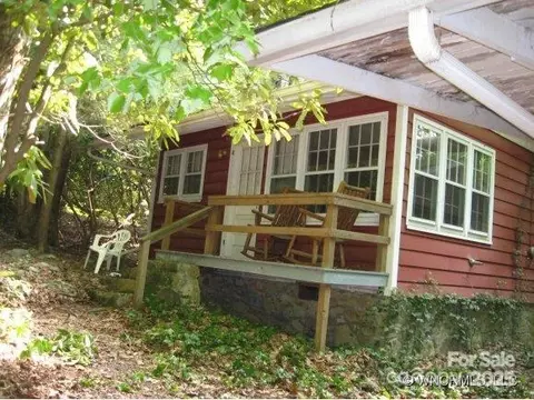 68 Lister Ln, Maggie Valley, NC 28751