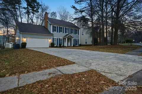 3818 Yorkford Dr, Charlotte, NC 28269