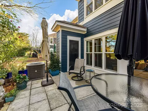 Exterior - 17541 Tuscany Ln, Cornelius, NC 28031 photo 5 of 5