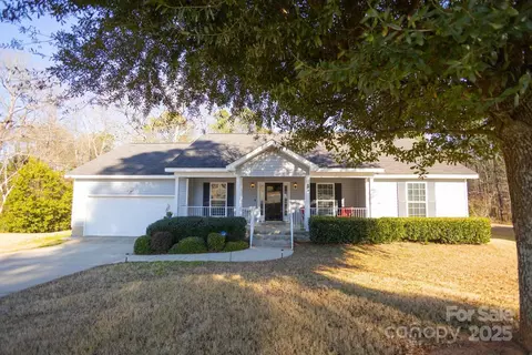 68 Lorry Ct, North Augusta, SC 29841