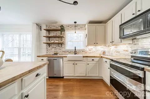 Kitchen - 1594 High Ridge Dr, Stanley, NC 28164 photo 1 of 1