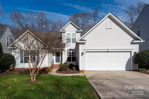 1006 Canopy Dr, Indian Trail, NC 28079