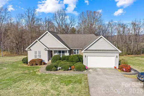 101 Alma Dr, Statesville, NC 28625