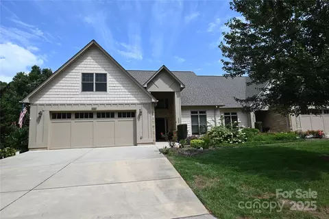 4002 Stadler Ne Dr NE, Conover, NC 28613