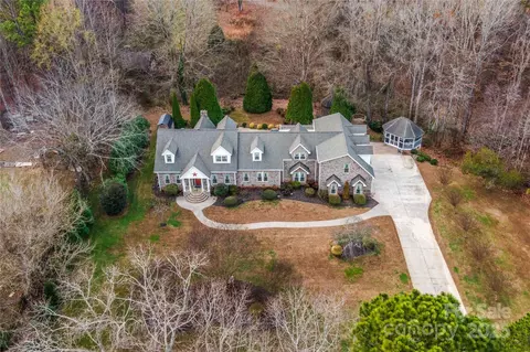 1090 Mop Bucket Dr, Salisbury, NC 28147
