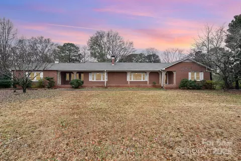 2503 Union Rd, Gastonia, NC 28054