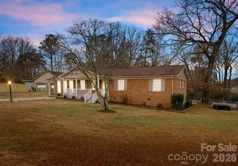 784 Crestmont Se Dr SE, Concord, NC 28025