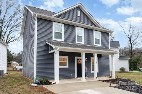 1124 Thayer Glen Ct, Charlotte, NC 28213