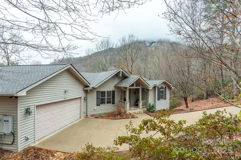 128 Sullivan Ln, Lake Lure, NC 28746